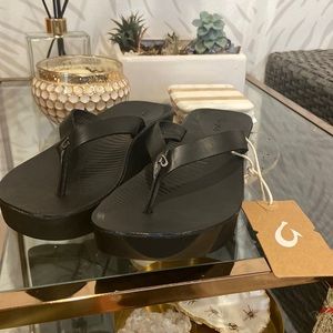 olukai ao loa flipflops
